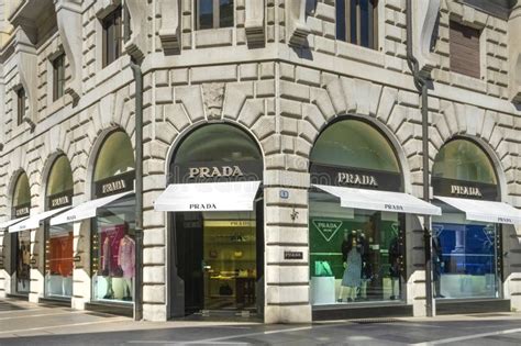 prada padova telefono|Orari Prada Padova .